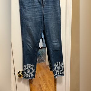 Ann Taylor Blue Cropped Jeans with White Embroidery